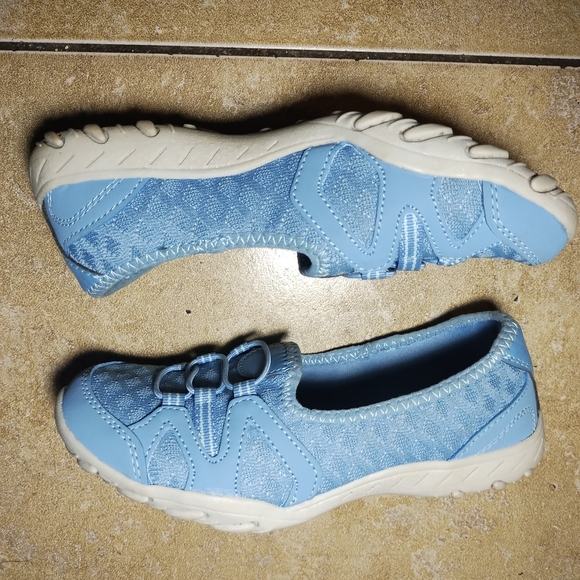 Athletic Works Women's Blue Low bungee Sneakers Size 6 - Picture 3 of 5